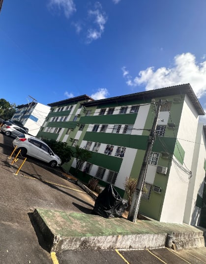 Edificação do conjunto residencial Marilu após serviços de pintura.