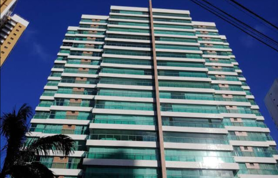 Fachada do Condomínio Edifício Mansão Lê Duc, no Horto Florestal, em Salvador.